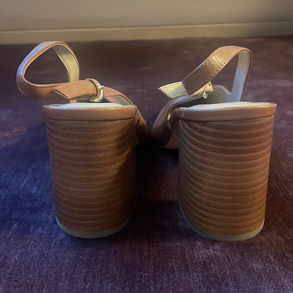 Marc Fisher Stacked Heel Sling Back Pump - Picture 5 of 6